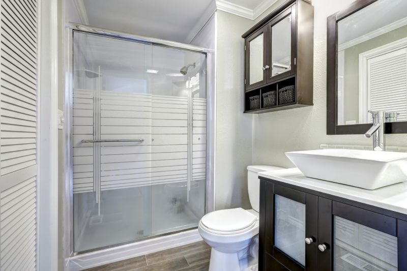 Shower with Space-Saving Sliding Doors